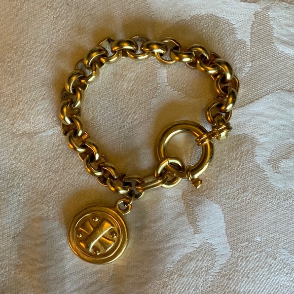 Heavy Gold-plated Chain Bracelet with Large Gold Disk and Medieval Cross Patten - Picture 2 of 7